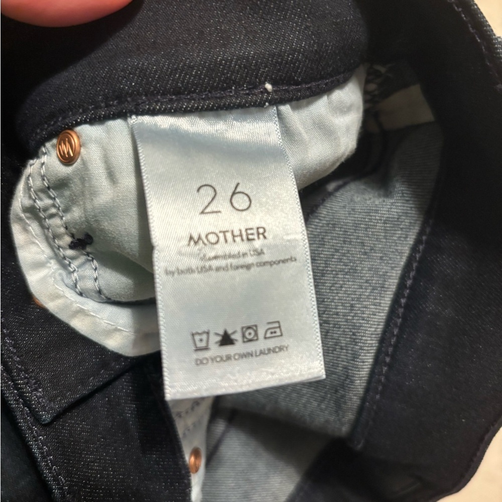 MOTHER Mid-riseDazzler Ankle Now or Never Jeans in Dark Blue - Picture 4 of 7